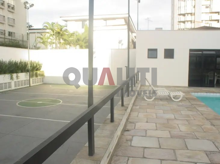 Apartamento para Venda com 170 m², 4 quartos, 3 suítes, varanda gourmet e 3 garagens em Moema