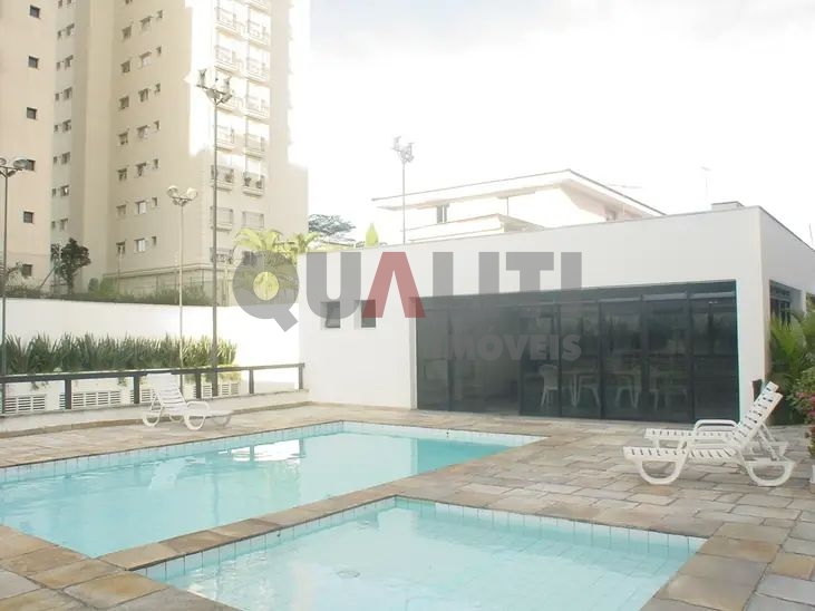 Apartamento para Venda com 170 m², 4 quartos, 3 suítes, varanda gourmet e 3 garagens em Moema