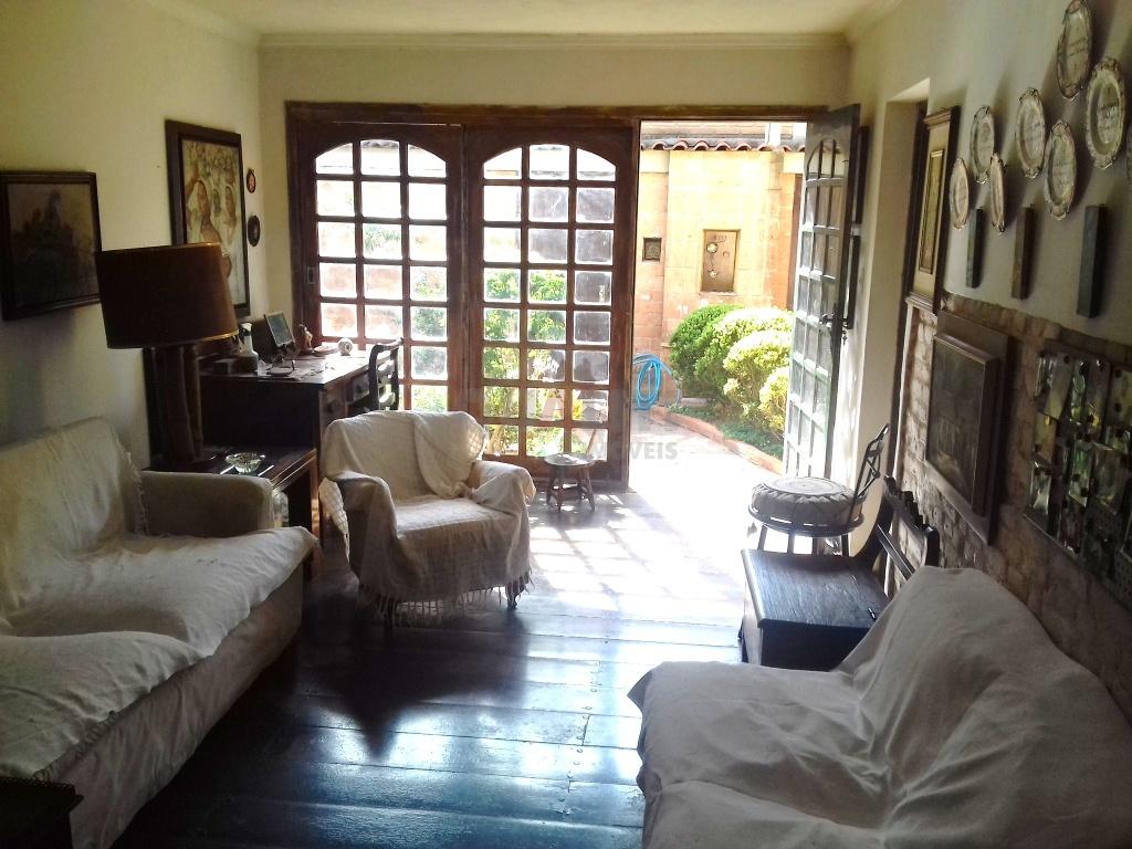 Casa 3 dormitórios à venda em Moema