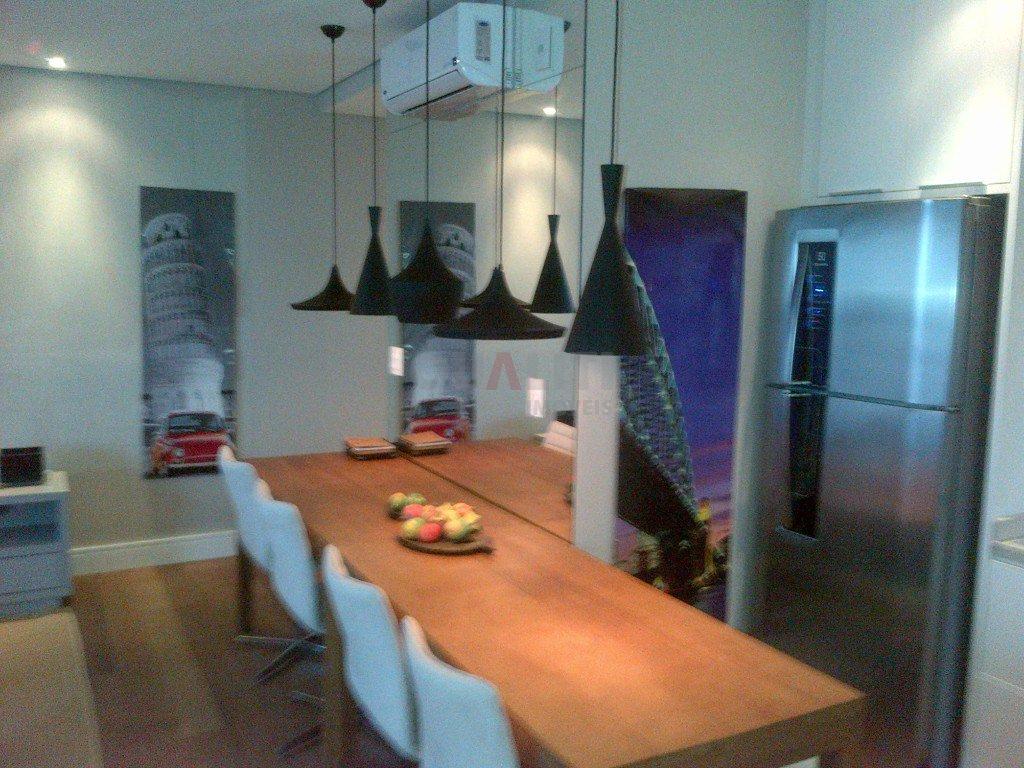Apartamento mobiliado, 66 m², para venda, 1 suíte, 1 vaga, 2 banheiros na Vila Olímpia.