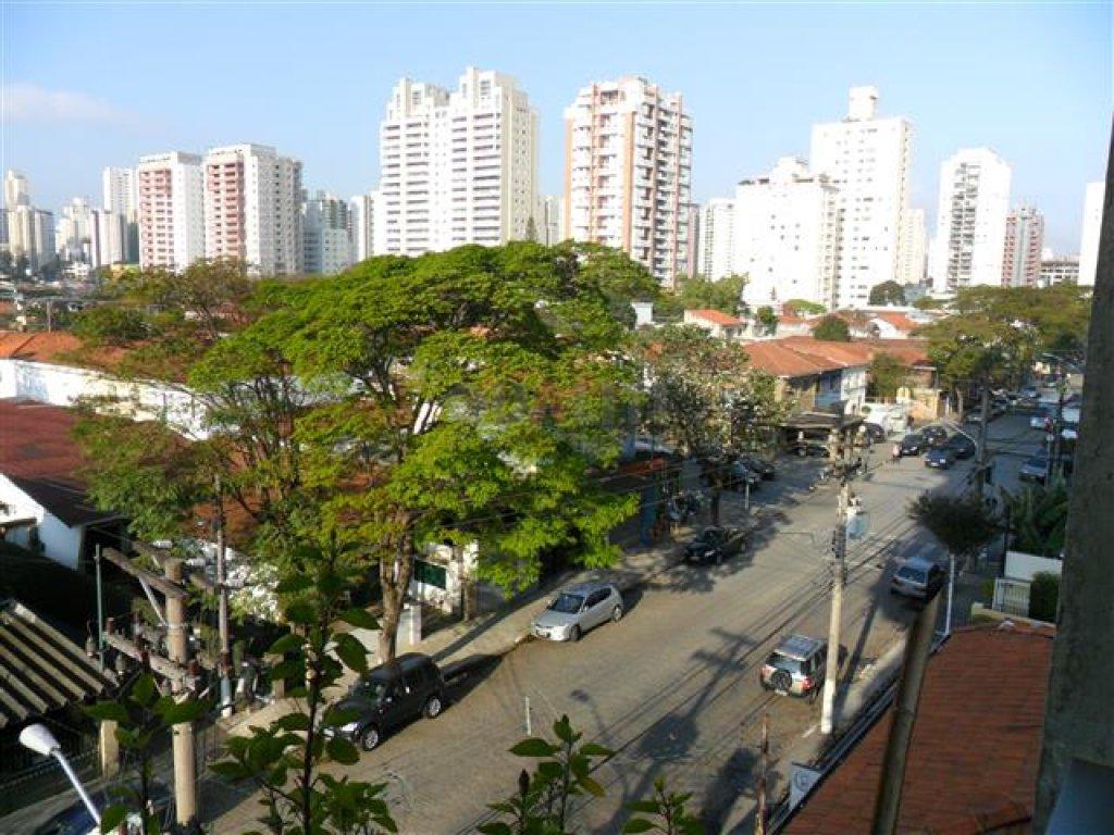 Próximo a centros comerciasi e colégios!!