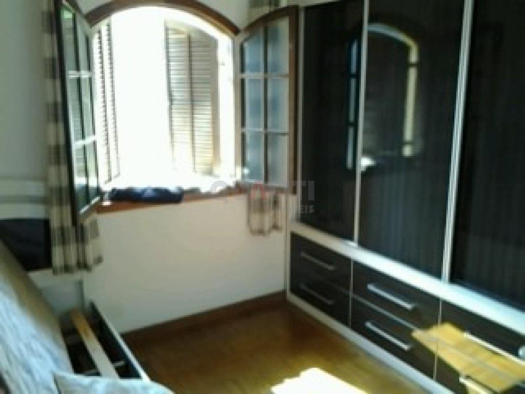 Casa à Venda 2 dormitórios em Moema.