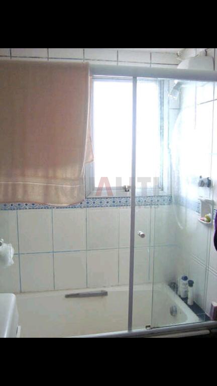 Triplex a Venda e Locação no Brooklin com 80m², com 2 dormitórios, 1 suíte e 1 garagem.