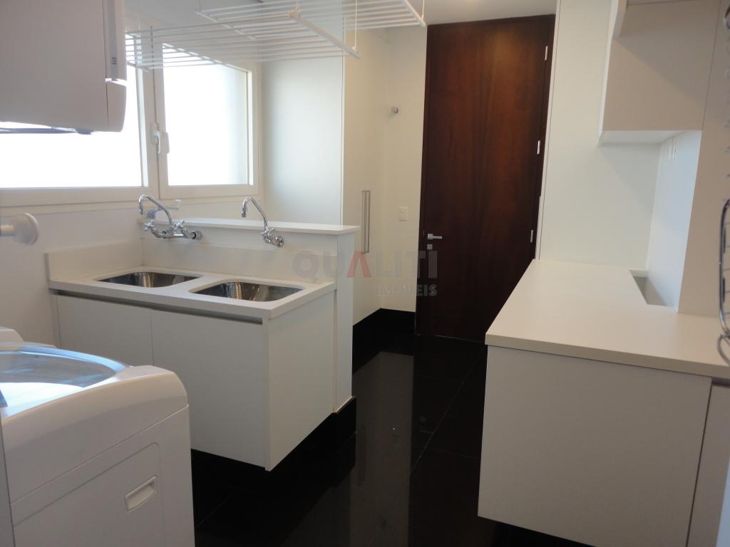 540m2 Frente à Praça Pereira Coutinho este fantástico empreendimento !! Único