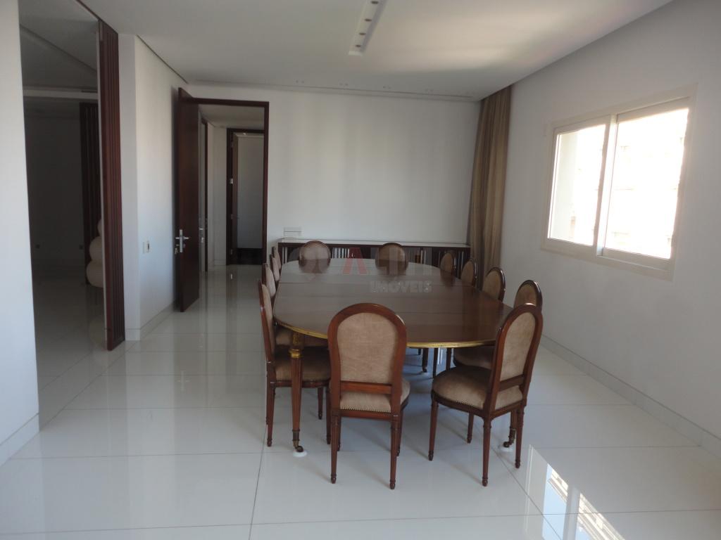 540m2 Frente à Praça Pereira Coutinho este fantástico empreendimento !! Único