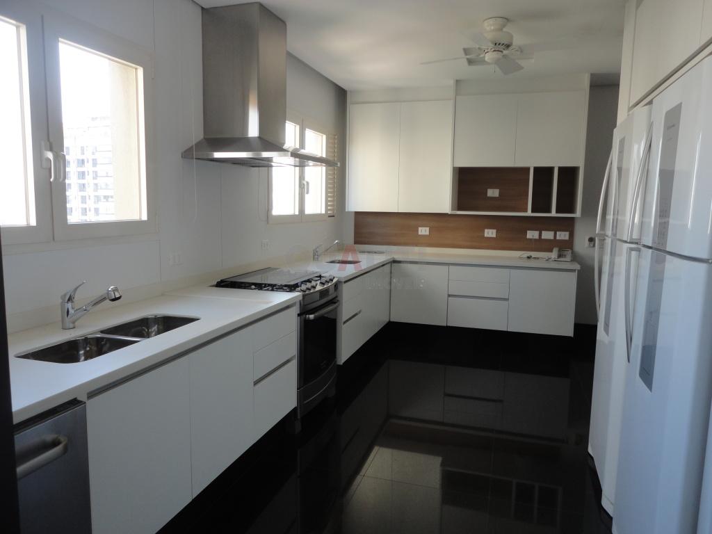 540m2 Frente à Praça Pereira Coutinho este fantástico empreendimento !! Único