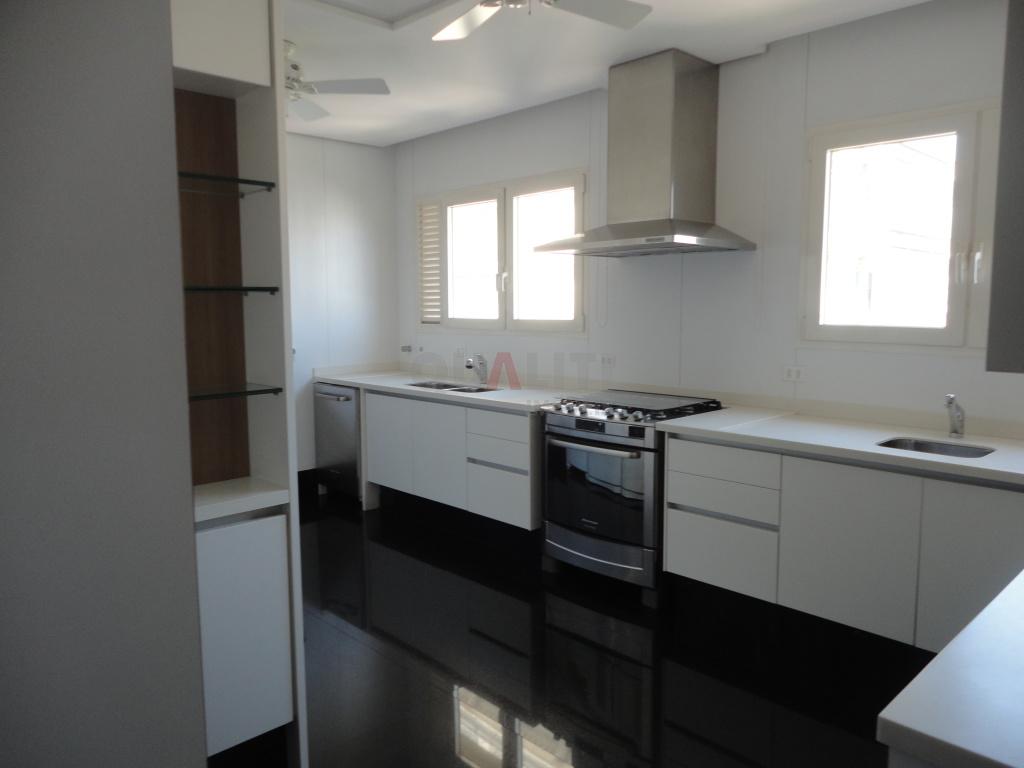 540m2 Frente à Praça Pereira Coutinho este fantástico empreendimento !! Único