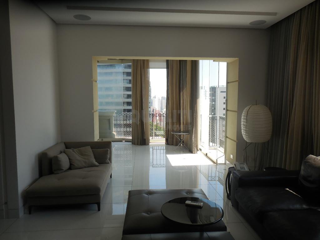 540m2 Frente à Praça Pereira Coutinho este fantástico empreendimento !! Único