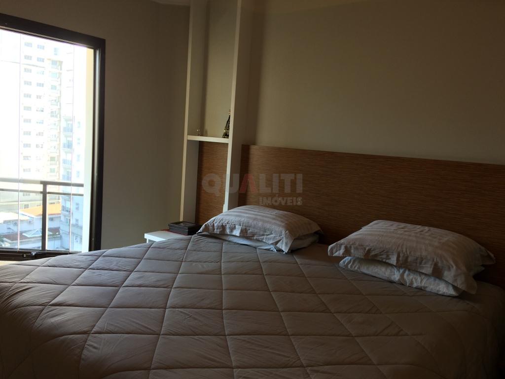 Apartamento para Venda com 210 m², 4 quartos, 2 suítes, 3 vagas, em Moema fora da rota.