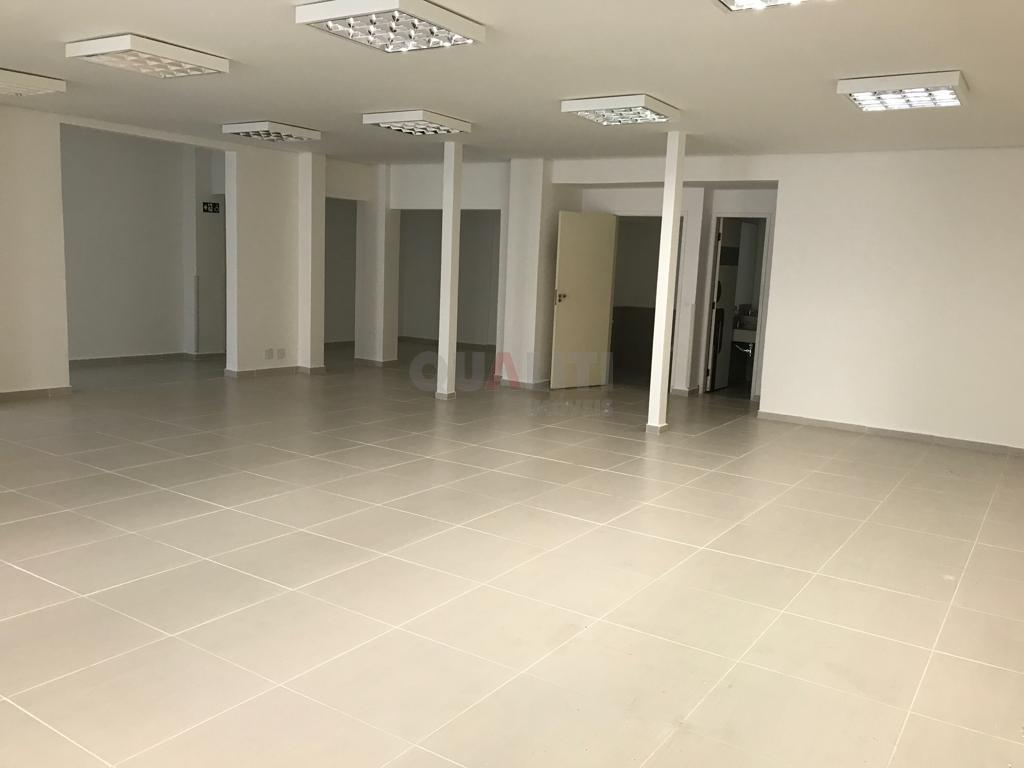 Galpão comercial para locação na vila olímpia