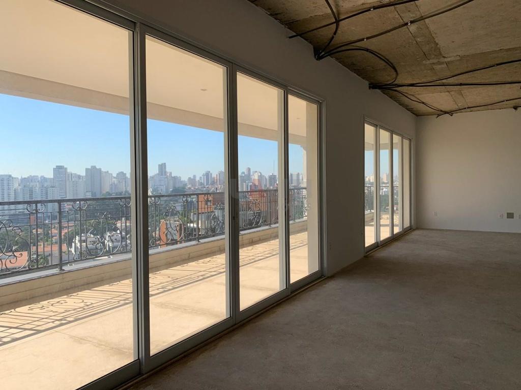 Espetacular Apartamento com 4 suítes , 5 vagas, Lazer Completo A VENDA em Moema Índios. OPORTUNIDADE!