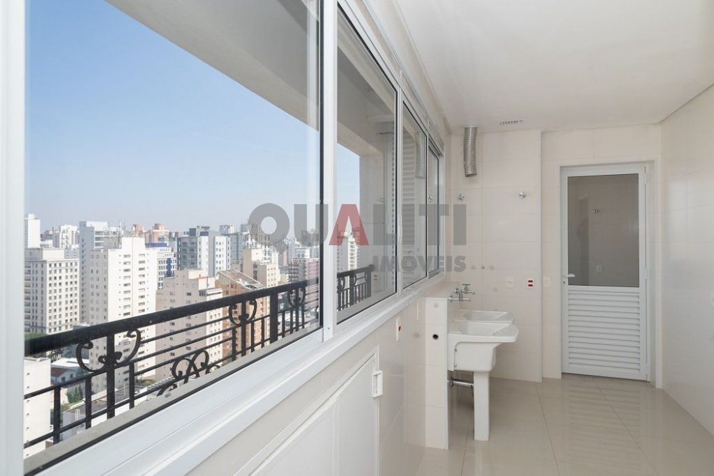 Espetacular Apartamento com 4 suítes , 5 vagas, Lazer Completo A VENDA em Moema Índios. OPORTUNIDADE!