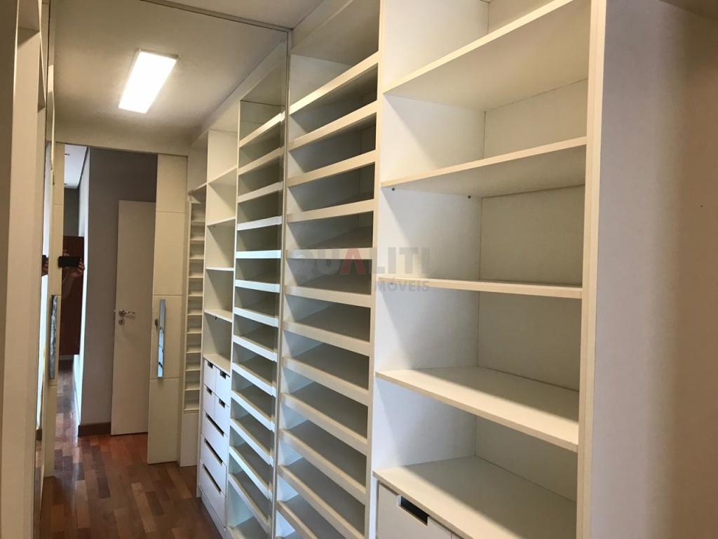 Apartamento para Locação e Venda com 218 m² no Campo Belo com 3 dormitórios, 3 suítes e 5 vagas de garagem