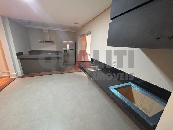 Apartamento para Locação e Venda com 218 m² no Campo Belo com 3 dormitórios, 3 suítes e 5 vagas de garagem
