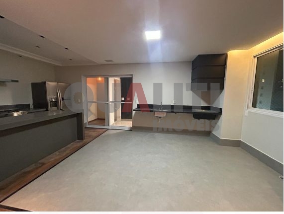 Apartamento para Locação e Venda com 218 m² no Campo Belo com 3 dormitórios, 3 suítes e 5 vagas de garagem