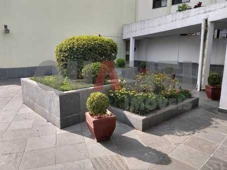 Apartamento de 3 dormitórios, 1 suíte, 1 vaga de garagem coberta à venda em Moema