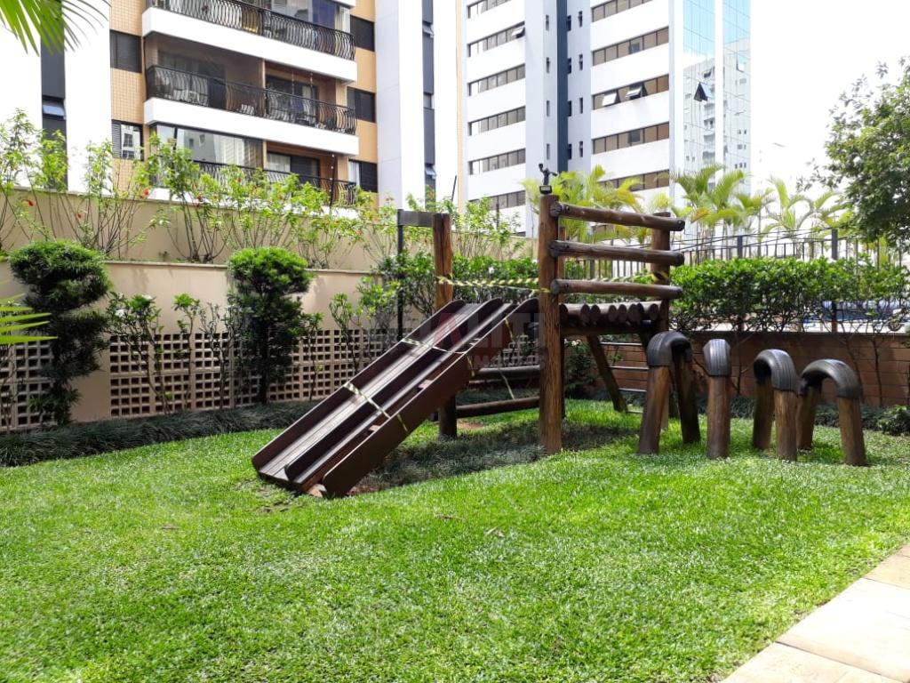Apartamento com condomínio baixo, 3 suítes, 3 vagas, 129 m² e lazer clube para venda no Brooklin .