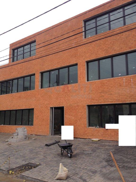 Prédio comercial em moema com 8 vagas pararelas, com recuo!!