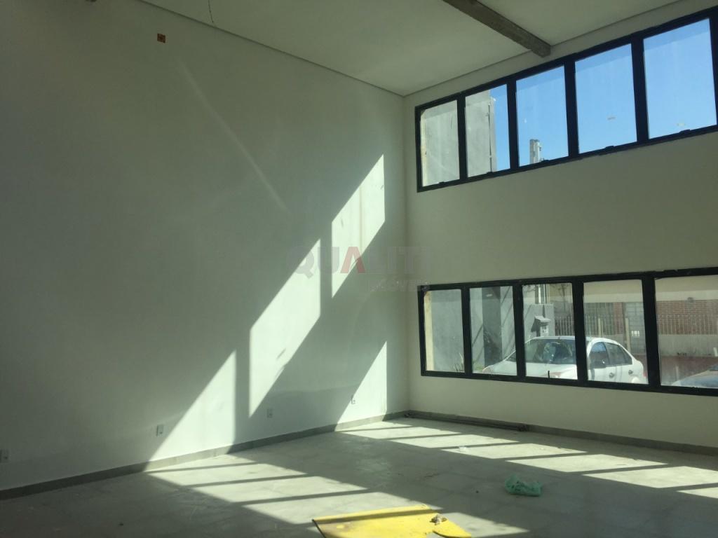 Prédio comercial em moema com 8 vagas pararelas, com recuo!!
