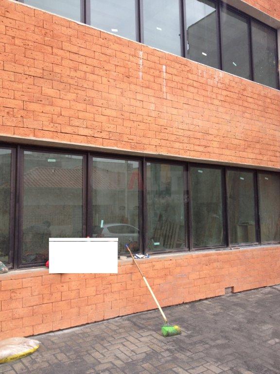 Prédio comercial em moema com 8 vagas pararelas, com recuo!!