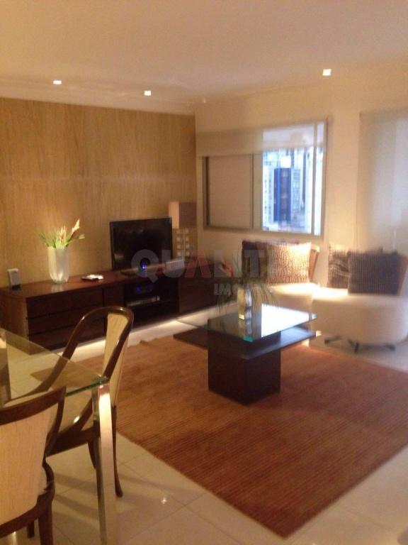 Apartamento a venda no Itaim Bibi com 2 dormitórios, 1 suíte, mobiliado, 2 vagas de garagem