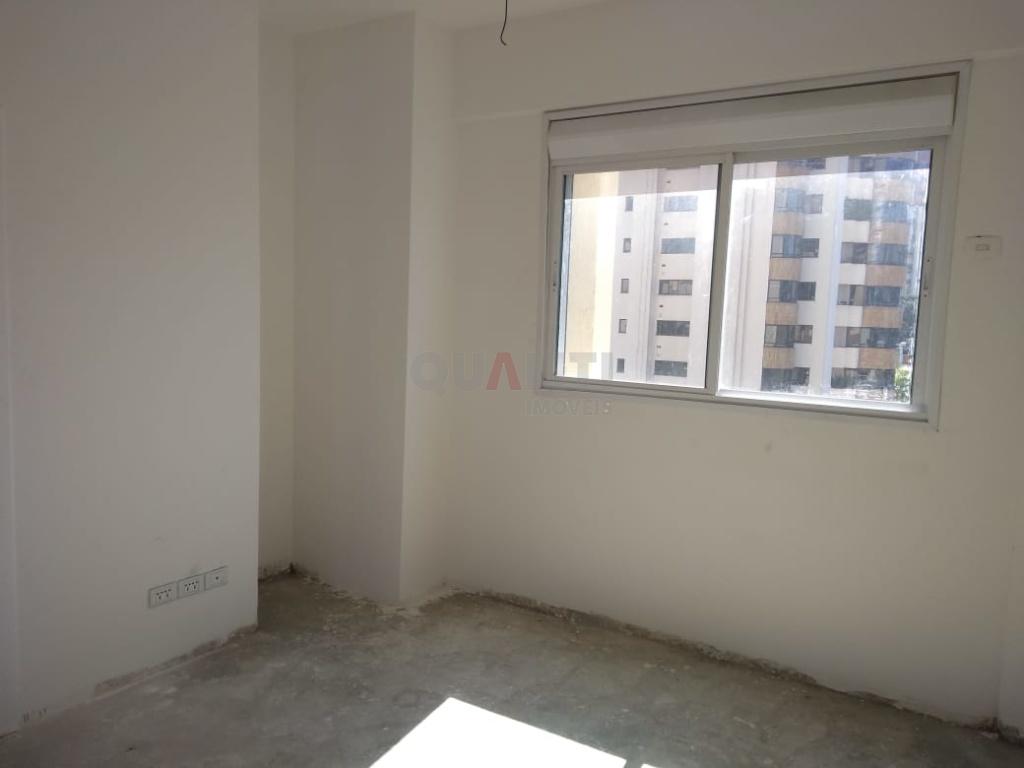 Apartamento à venda com 4 dormitórios, 2 suítes 3 vagas em Moema