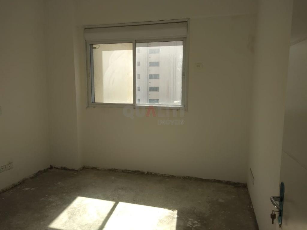 Apartamento à venda com 4 dormitórios, 2 suítes 3 vagas em Moema