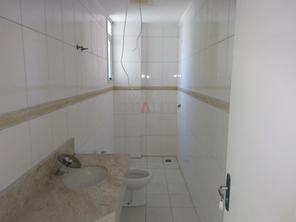 Apartamento à venda com 4 dormitórios, 2 suítes 3 vagas em Moema