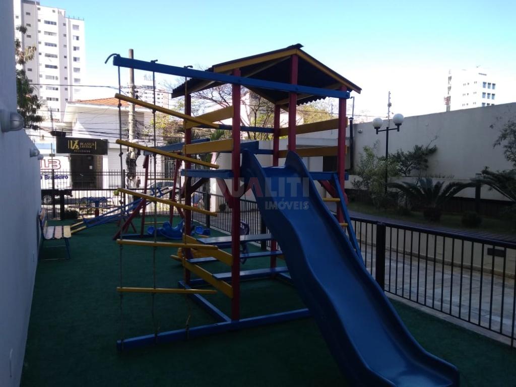 Apartamento à venda com 4 dormitórios, 2 suítes 3 vagas em Moema