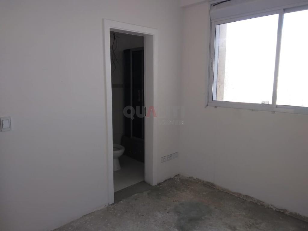 Apartamento à venda com 4 dormitórios, 2 suítes 3 vagas em Moema