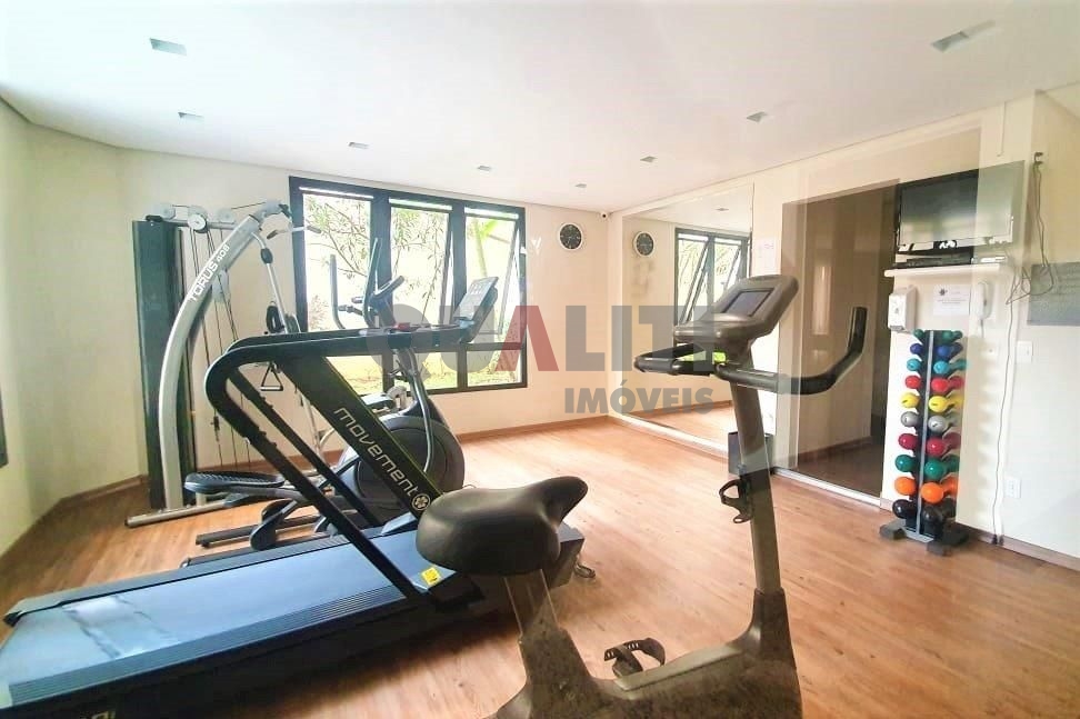 Apartamento semi-mobiliado com 45 m², 1 quarto e 1 vaga em Moema Pássaros