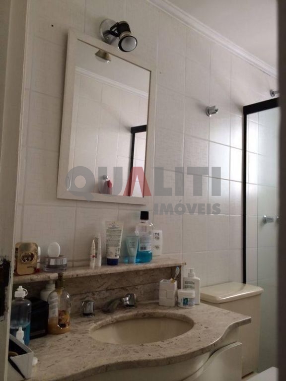 Apartamento semi-mobiliado com 45 m², 1 quarto e 1 vaga em Moema Pássaros