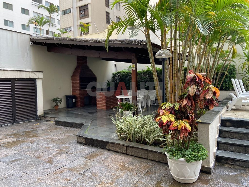 Apartamento semi-mobiliado com 45 m², 1 quarto e 1 vaga em Moema Pássaros