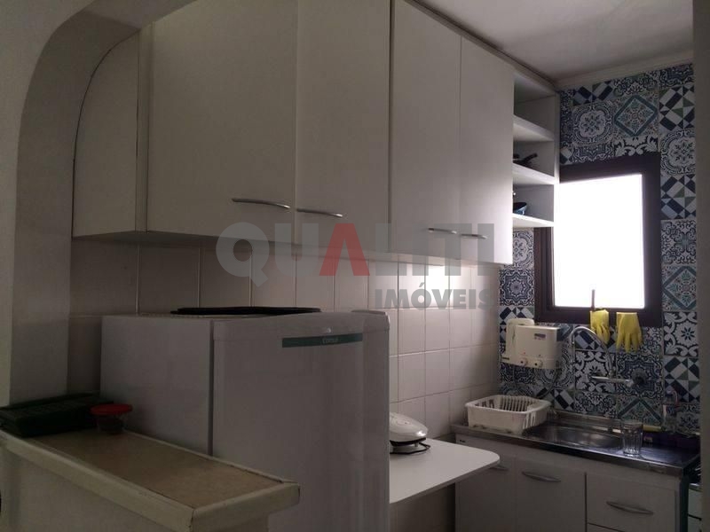 Apartamento semi-mobiliado com 45 m², 1 quarto e 1 vaga em Moema Pássaros