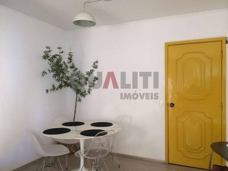 Apartamento semi-mobiliado com 45 m², 1 quarto e 1 vaga em Moema Pássaros