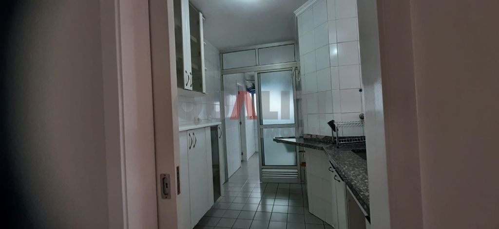 Apartamento para locação em Moema Índios fora da rota com 2 quartos, 1 suíte, sacada e 2 vagas