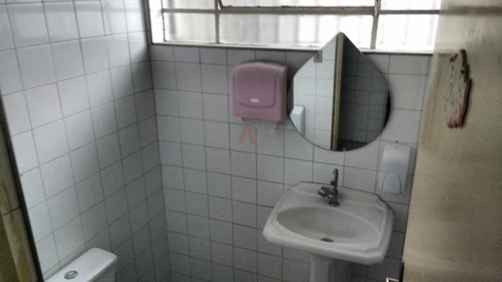 Casa comercial para locação no Brooklin, 1 vaga de garagem, 2 banheiros