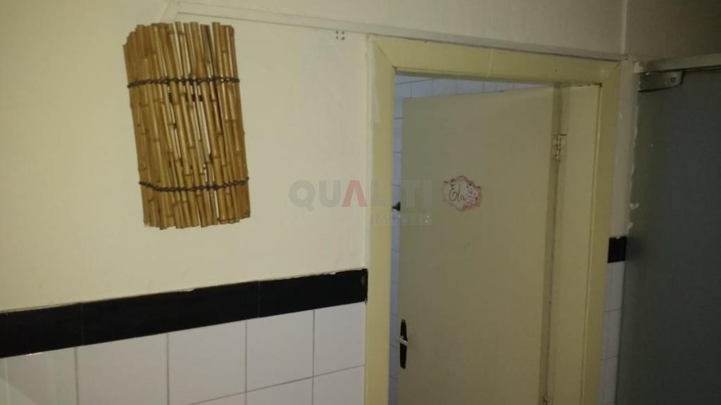 Casa comercial para locação no Brooklin, 1 vaga de garagem, 2 banheiros