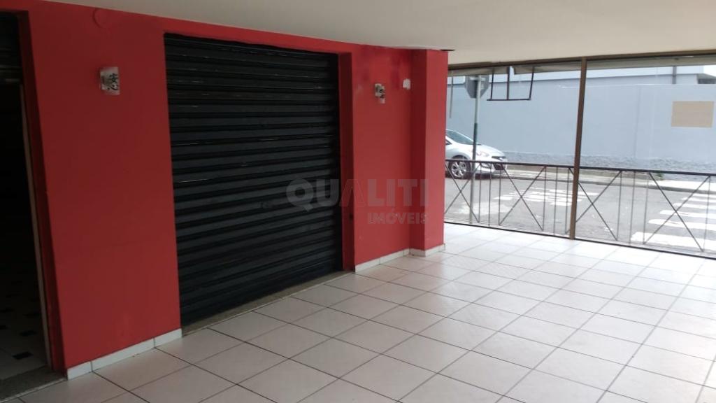 Casa comercial para locação no Brooklin, 1 vaga de garagem, 2 banheiros