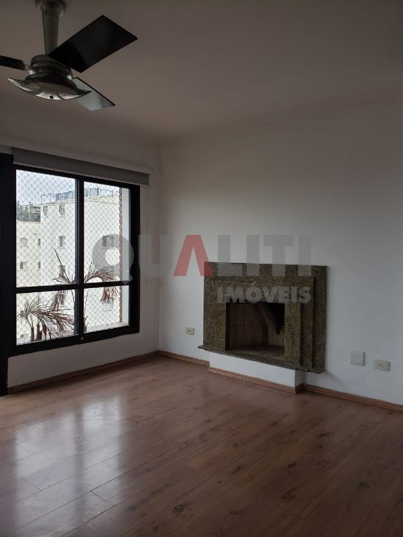 Cobertura duplex para venda em Moema com 184 m², 3 quartos sendo 2 suítes, 2 vagas, lazer e vista panorâmica, oportunidade!