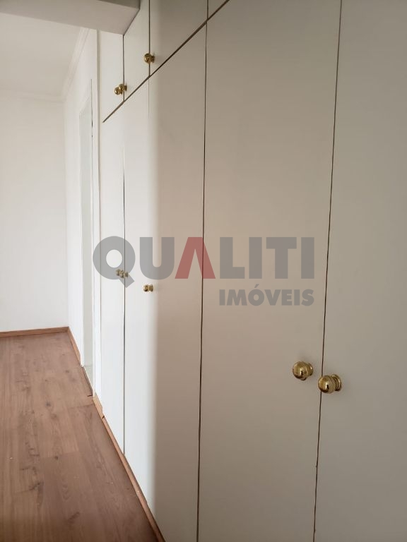 Cobertura duplex para venda em Moema com 184 m², 3 quartos sendo 2 suítes, 2 vagas, lazer e vista panorâmica, oportunidade!
