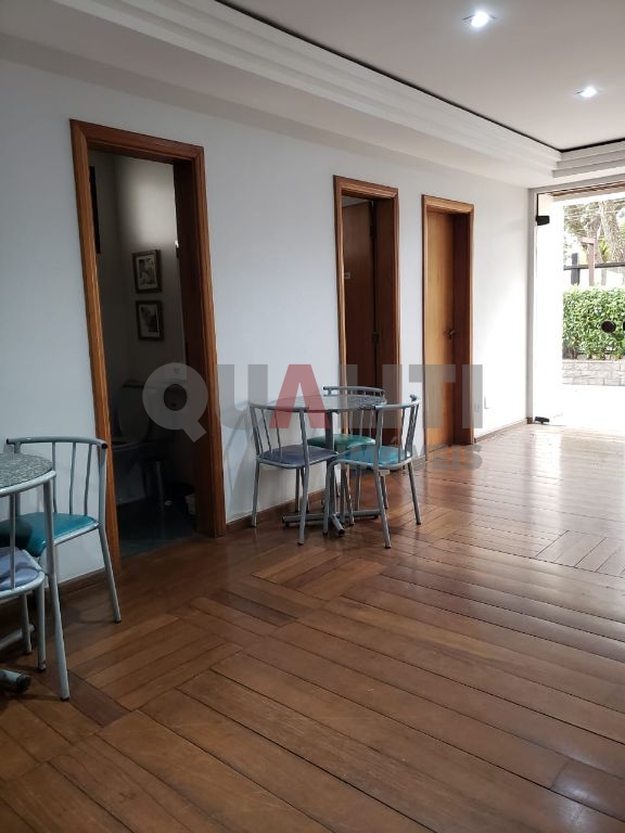 Cobertura duplex para venda em Moema com 184 m², 3 quartos sendo 2 suítes, 2 vagas, lazer e vista panorâmica, oportunidade!