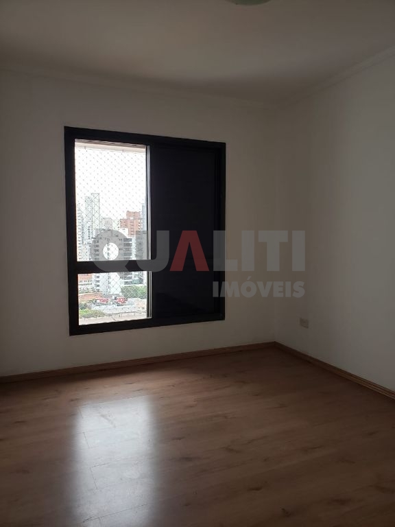 Cobertura duplex para venda em Moema com 184 m², 3 quartos sendo 2 suítes, 2 vagas, lazer e vista panorâmica, oportunidade!