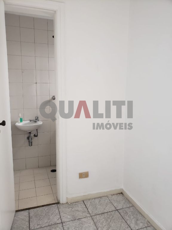 Cobertura duplex para venda em Moema com 184 m², 3 quartos sendo 2 suítes, 2 vagas, lazer e vista panorâmica, oportunidade!
