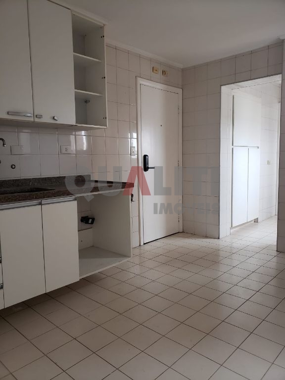 Cobertura duplex para venda em Moema com 184 m², 3 quartos sendo 2 suítes, 2 vagas, lazer e vista panorâmica, oportunidade!