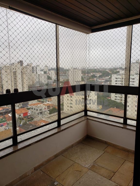 Cobertura duplex para venda em Moema com 184 m², 3 quartos sendo 2 suítes, 2 vagas, lazer e vista panorâmica, oportunidade!