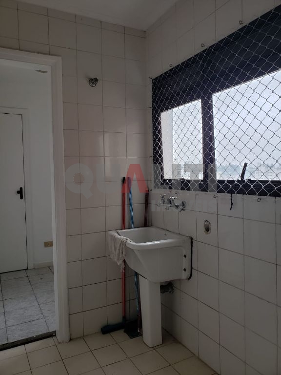 Cobertura duplex para venda em Moema com 184 m², 3 quartos sendo 2 suítes, 2 vagas, lazer e vista panorâmica, oportunidade!