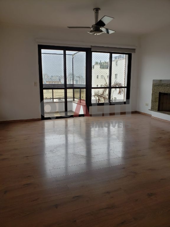 Cobertura duplex para venda em Moema com 184 m², 3 quartos sendo 2 suítes, 2 vagas, lazer e vista panorâmica, oportunidade!