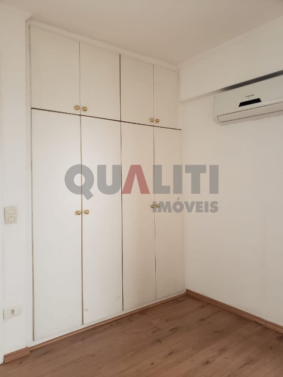 Cobertura duplex para venda em Moema com 184 m², 3 quartos sendo 2 suítes, 2 vagas, lazer e vista panorâmica, oportunidade!