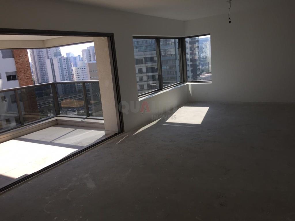 Apto alto padrão, novo, próx Metrô, com 3 suítes, 4 vagas, 192 m² e lazer para venda no Campo Belo.